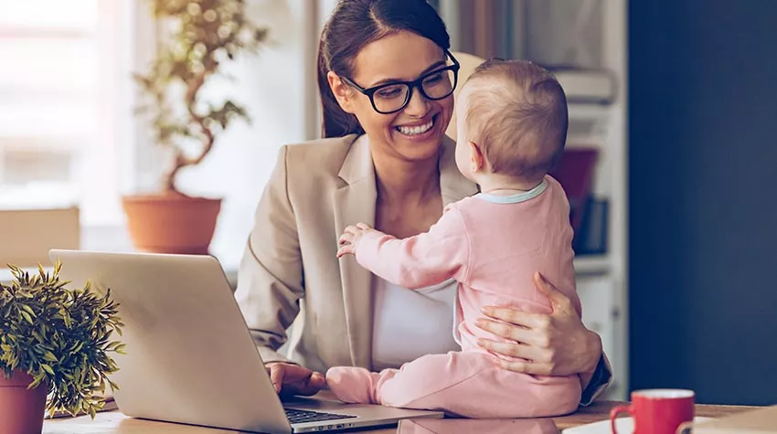 Bevor ein Beschäftigungsverbot ausgesprochen wird, müssen zunächst andere Möglichkeiten in Betracht gezogen werden. © Shutterstock, G-Stock Studio