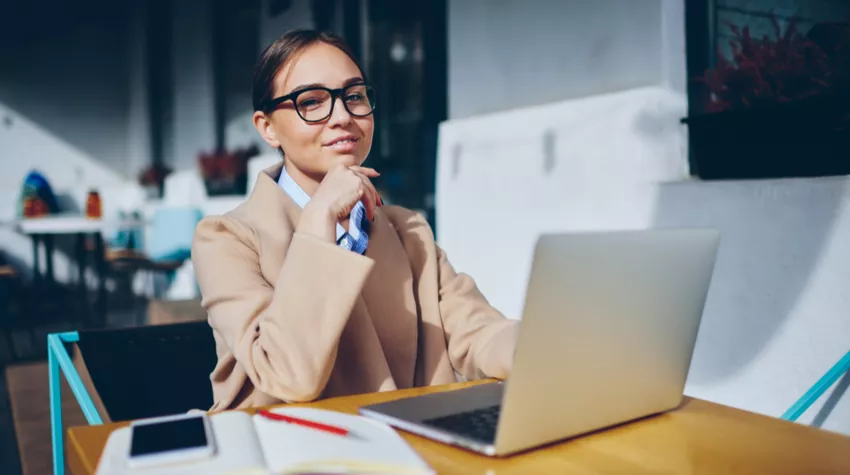 Mit der Soforthilfe von der Arbeitssicherheit Sofort seid ihr bestens auf eine gelungene Betriebsprüfung vorbereitet. © Shutterstock, GaudiLab