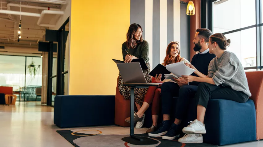 Coworking-Spaces können für verbesserten Teamzusammenhalt sorgen. © Shutterstock, Jacob Lund