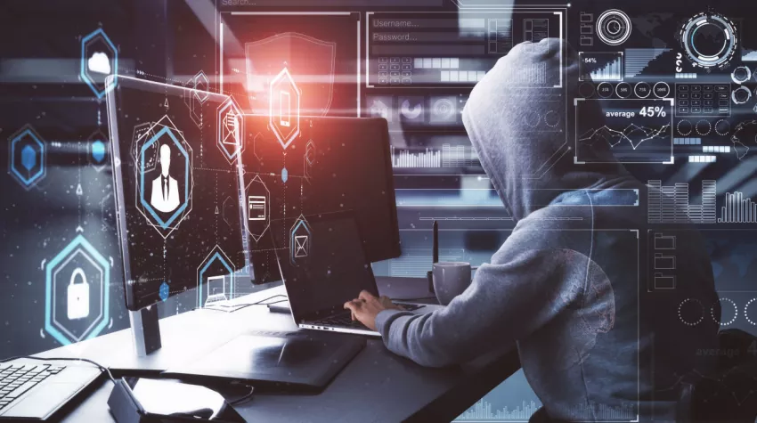 Hacker:innen machen sich verschiedene Programme und Strategien zunutze. © Shutterstock, Golden Dayz